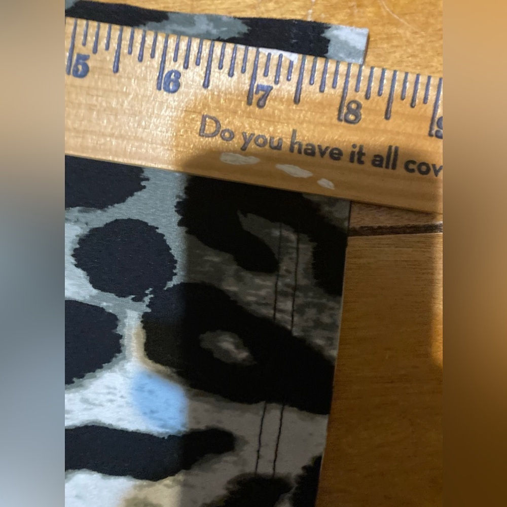 Nina Leonard Black and Gray Animal Print Shrug - Picture 9 of 10